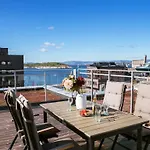 112 Sqm Penthouse With An Omg Fjord View Apartman