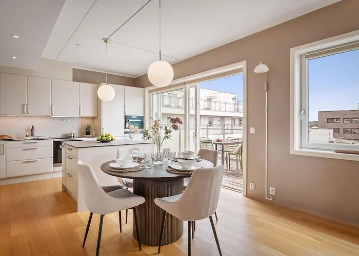 112 Sqm Penthouse With An Omg Fjord View *