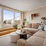 112 Sqm Penthouse With An Omg Fjord View *